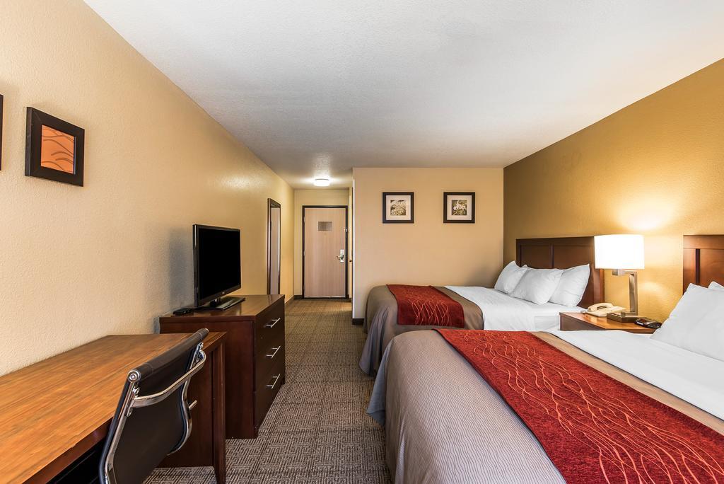 Quality Inn & Suites Bethany Екстериор снимка