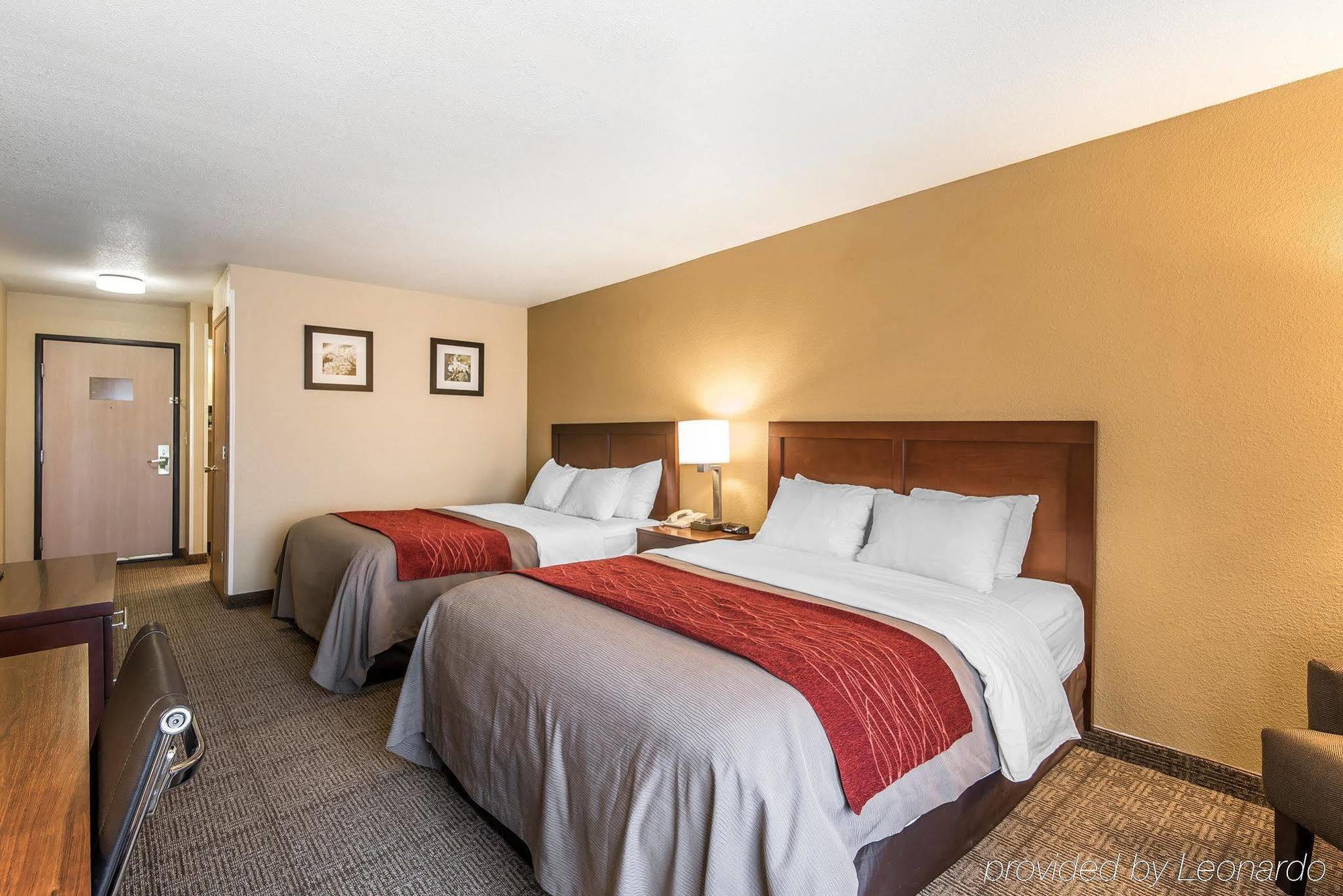 Quality Inn & Suites Bethany Екстериор снимка