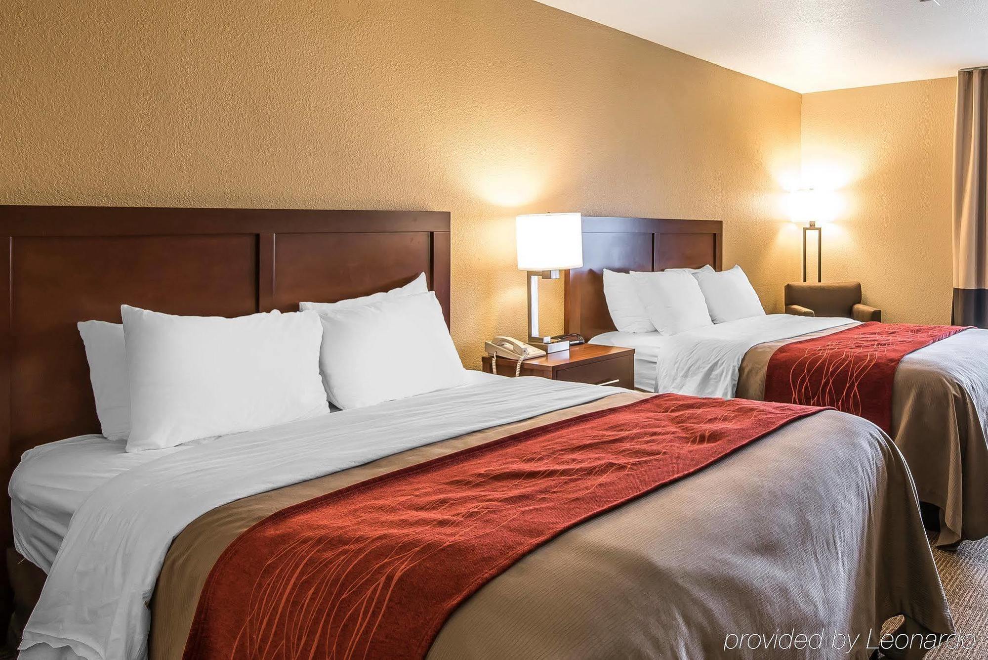 Quality Inn & Suites Bethany Екстериор снимка