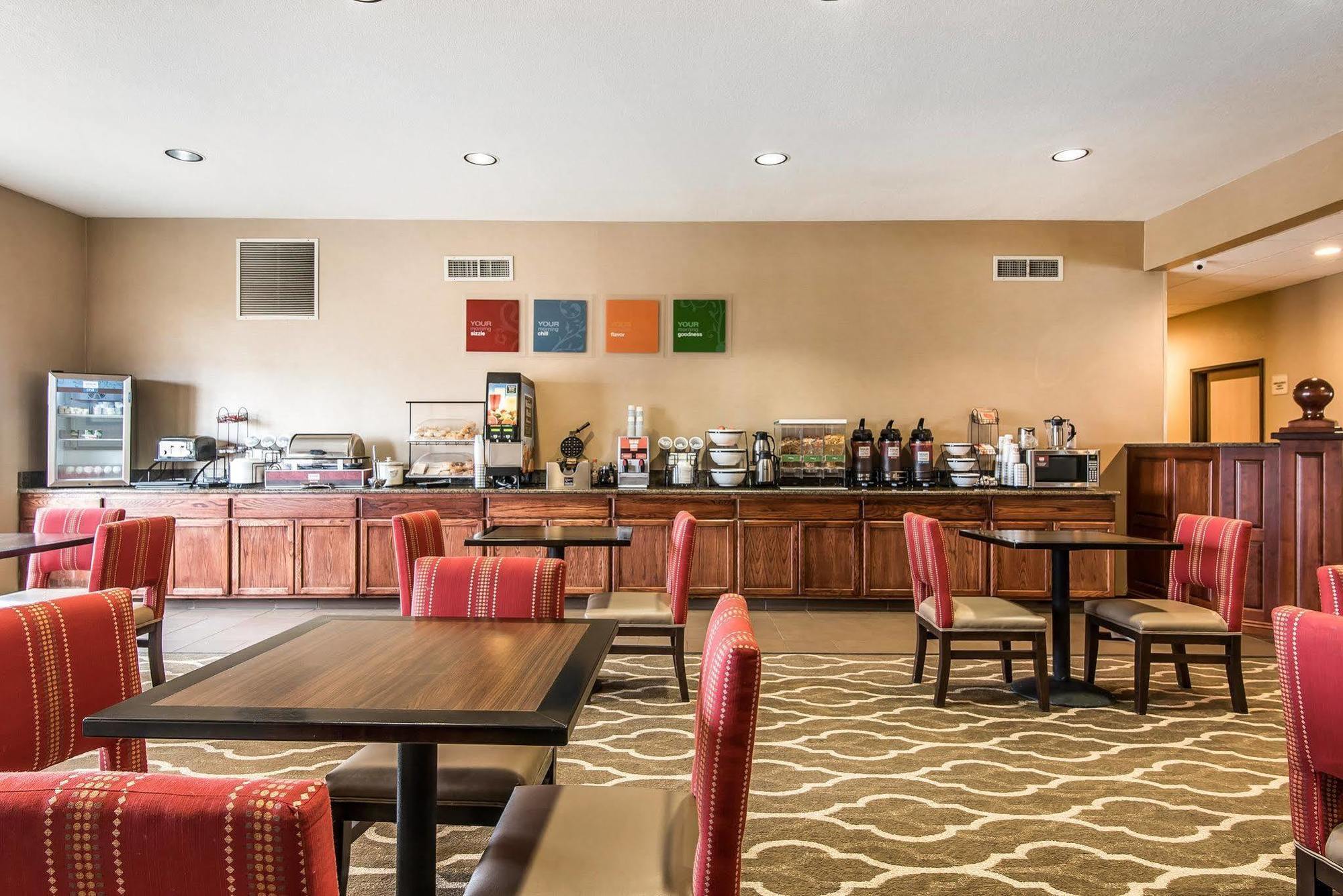 Quality Inn & Suites Bethany Екстериор снимка